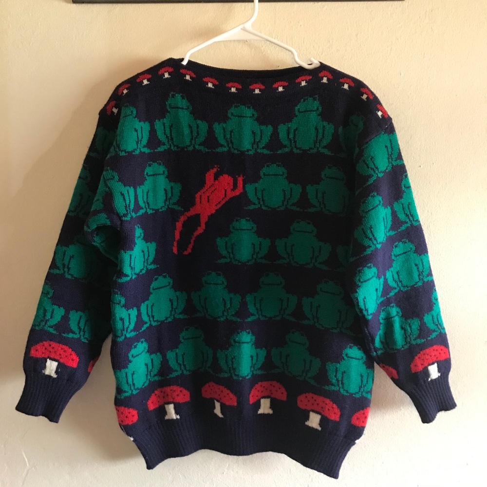 VINTAGE 100% wool cozy frog and mushroom sweater